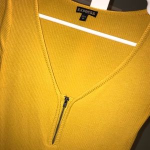 Mustard yellow express top